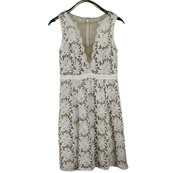 ADRIANNA PAPELL ILLUSION FLORAL SLEEVELESS WHITE NUDE LACE FIT & FLARE DRESS - Picture 4 of 16